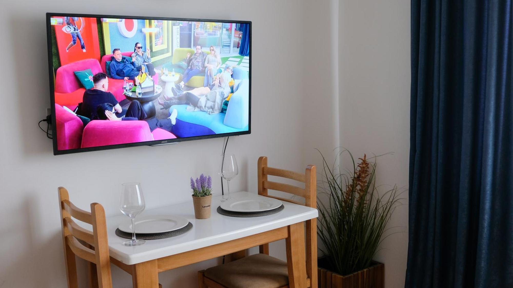2E Center Apartment Тирана Екстер'єр фото