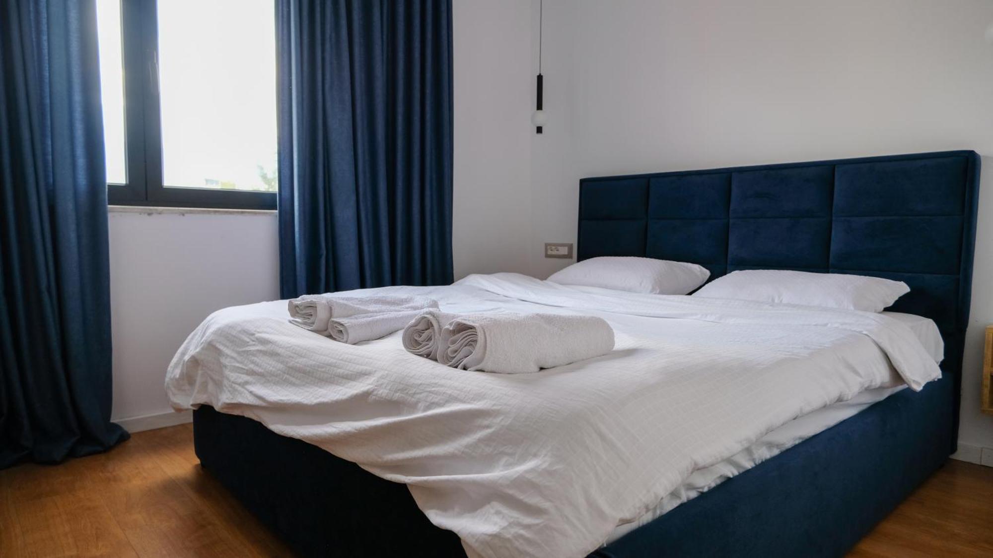 2E Center Apartment Тирана Екстер'єр фото
