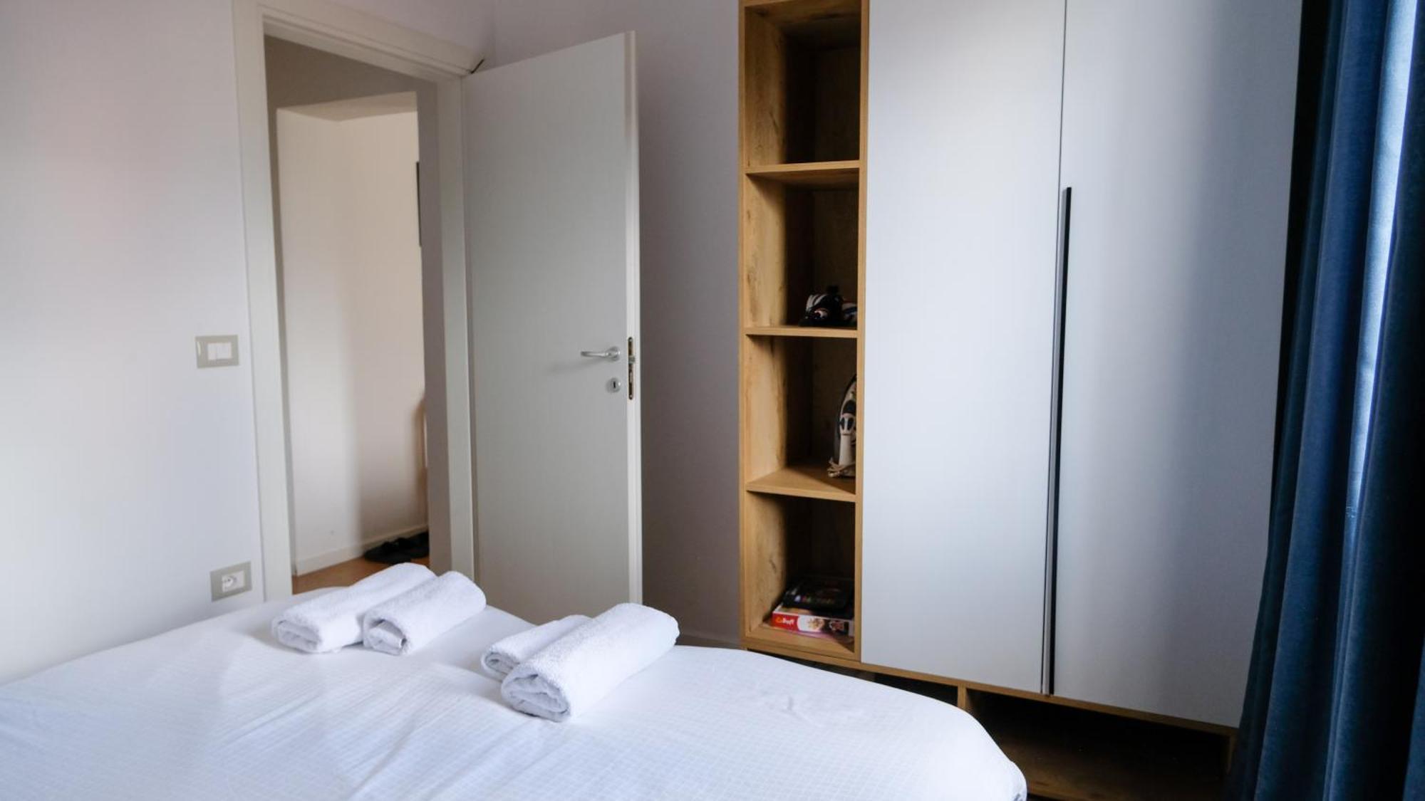 2E Center Apartment Тирана Екстер'єр фото