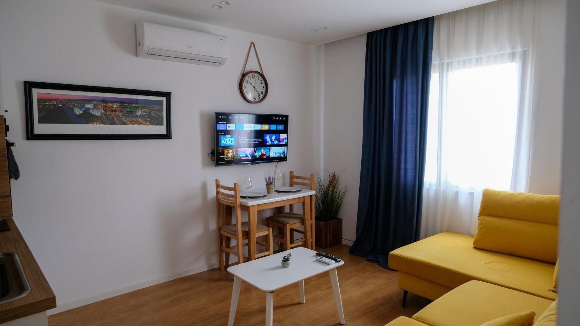 2E Center Apartment Тирана Екстер'єр фото
