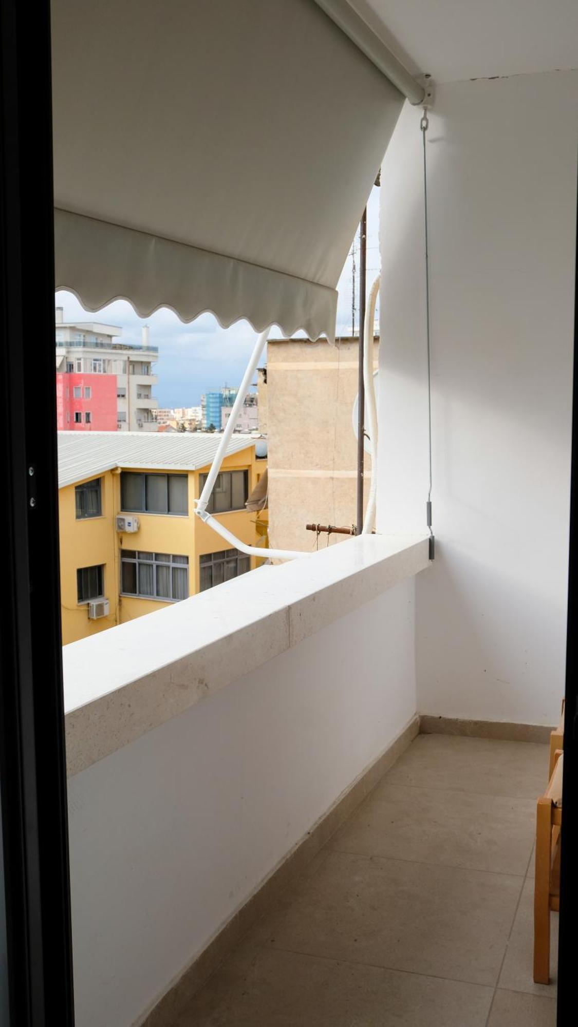 2E Center Apartment Тирана Екстер'єр фото
