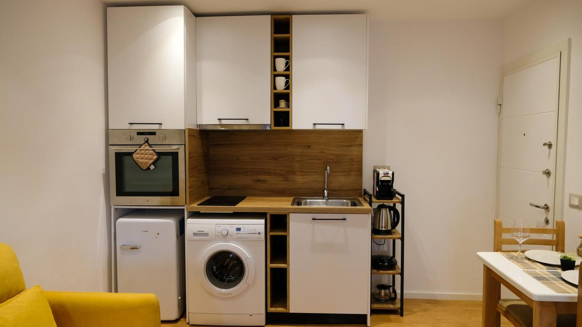 2E Center Apartment Тирана Екстер'єр фото