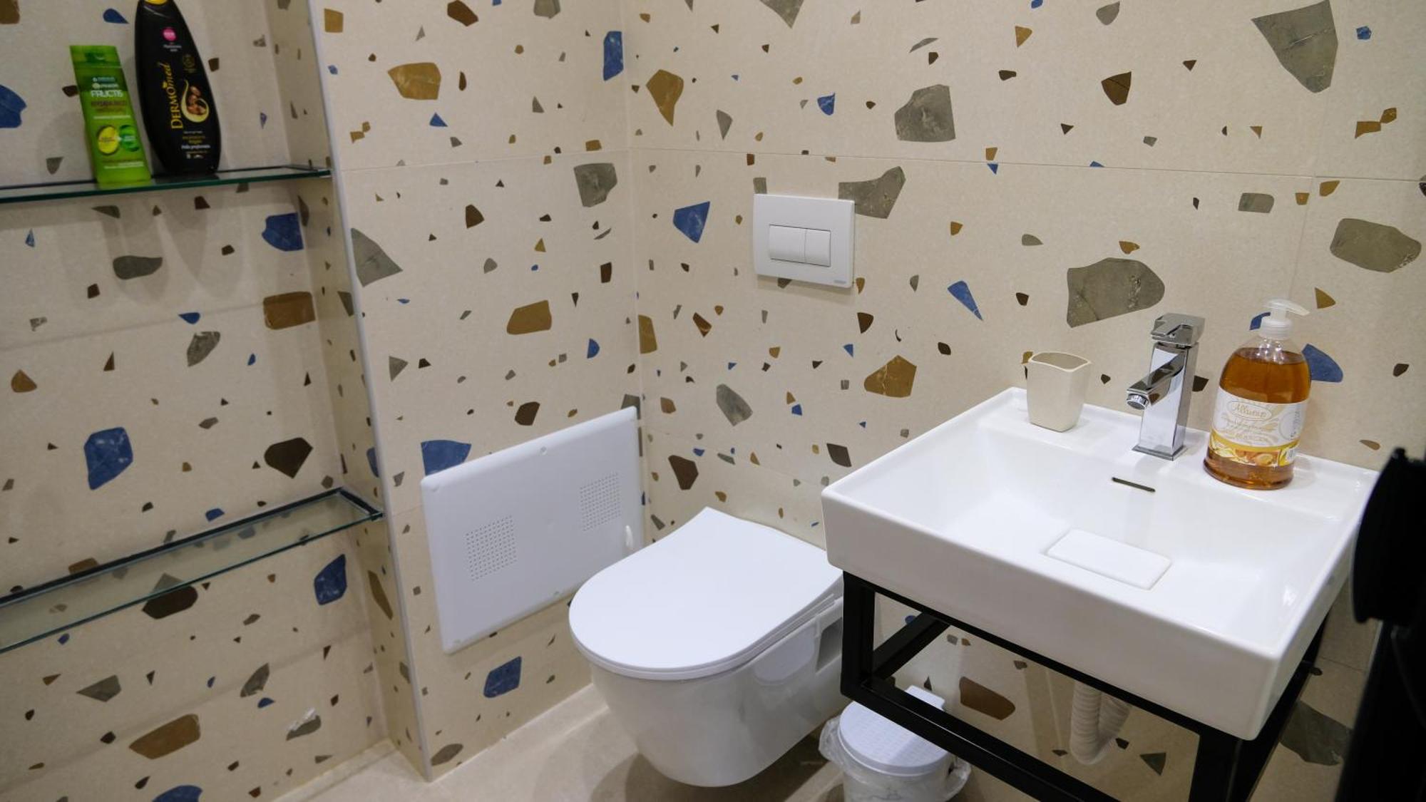2E Center Apartment Тирана Екстер'єр фото